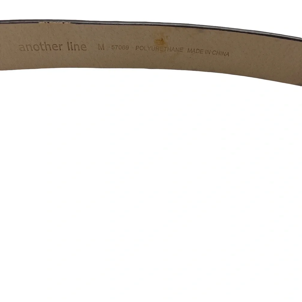 Elegant Brown Belt with Gold Metal Heart Buckle Medium